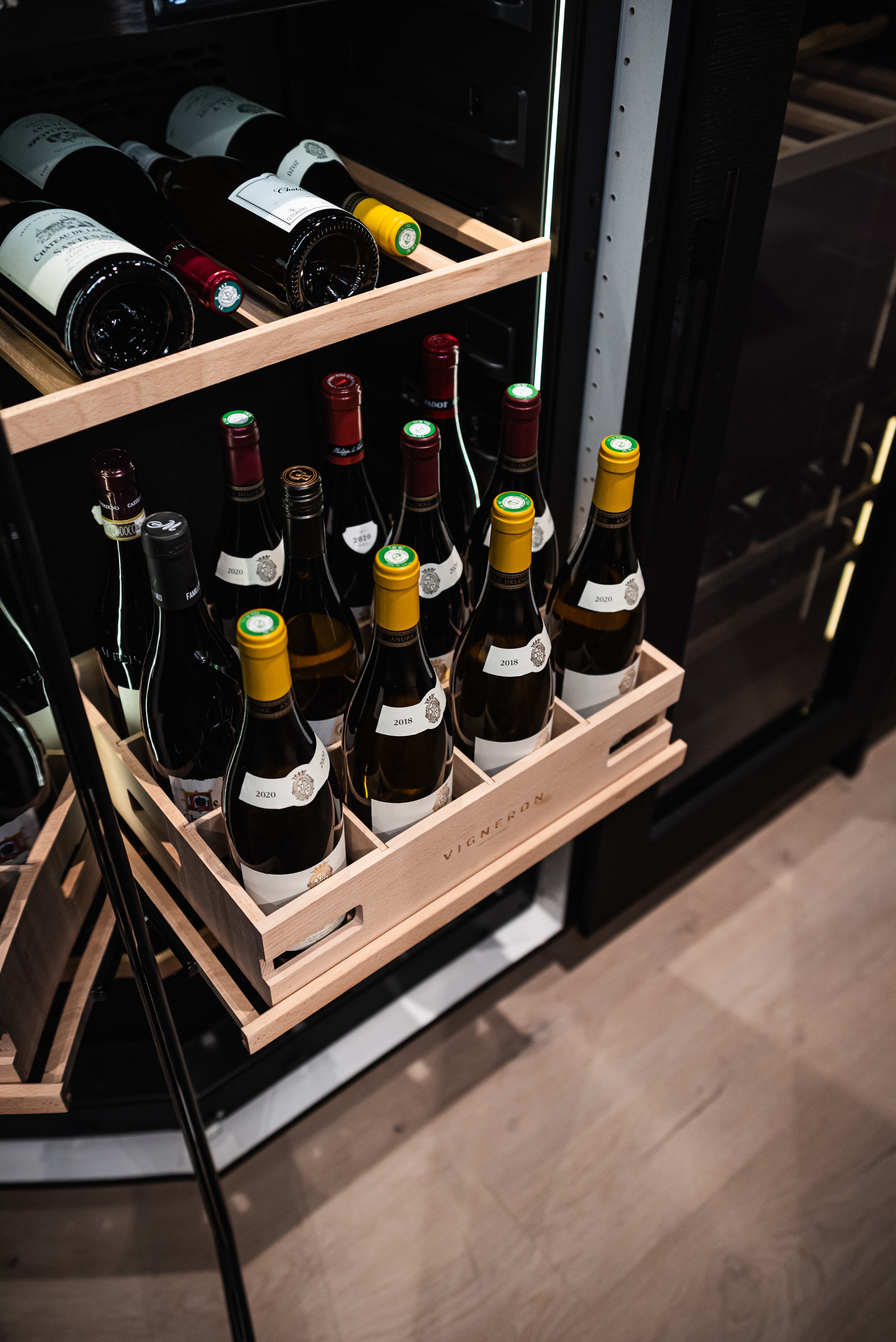 Trälåda för stående flaskor