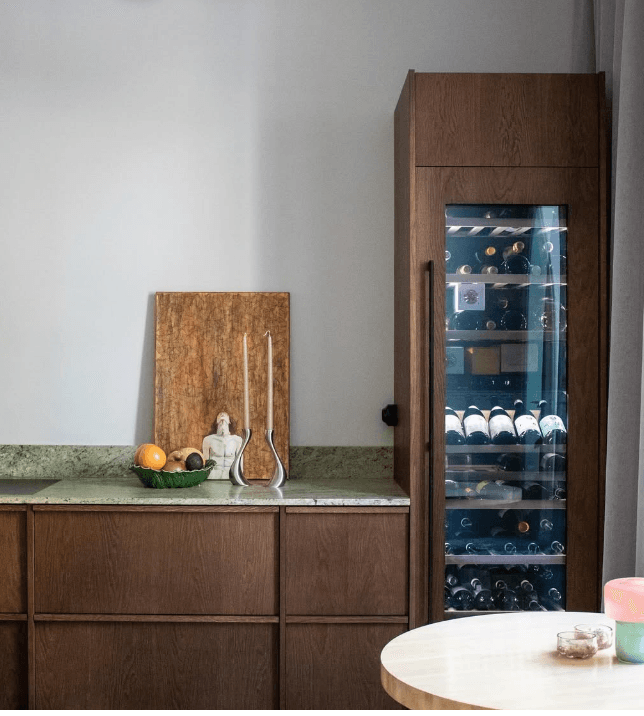 Vinkyl med 2 zoner, perfekt temperatur för rött, vitt och bubbel